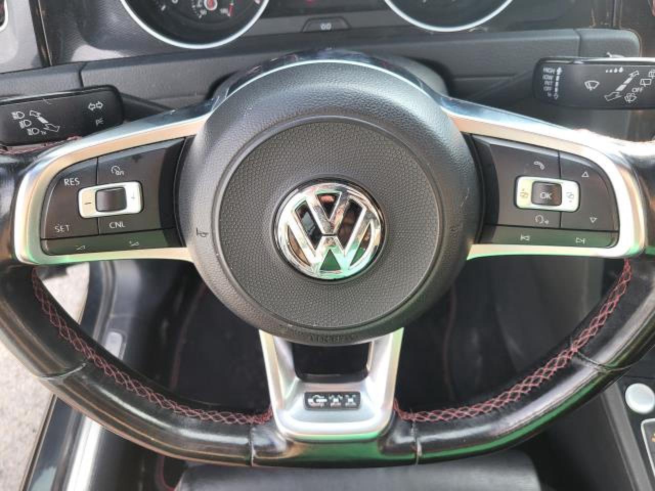 2017 Volkswagen Golf GTI Autobahn Photo10