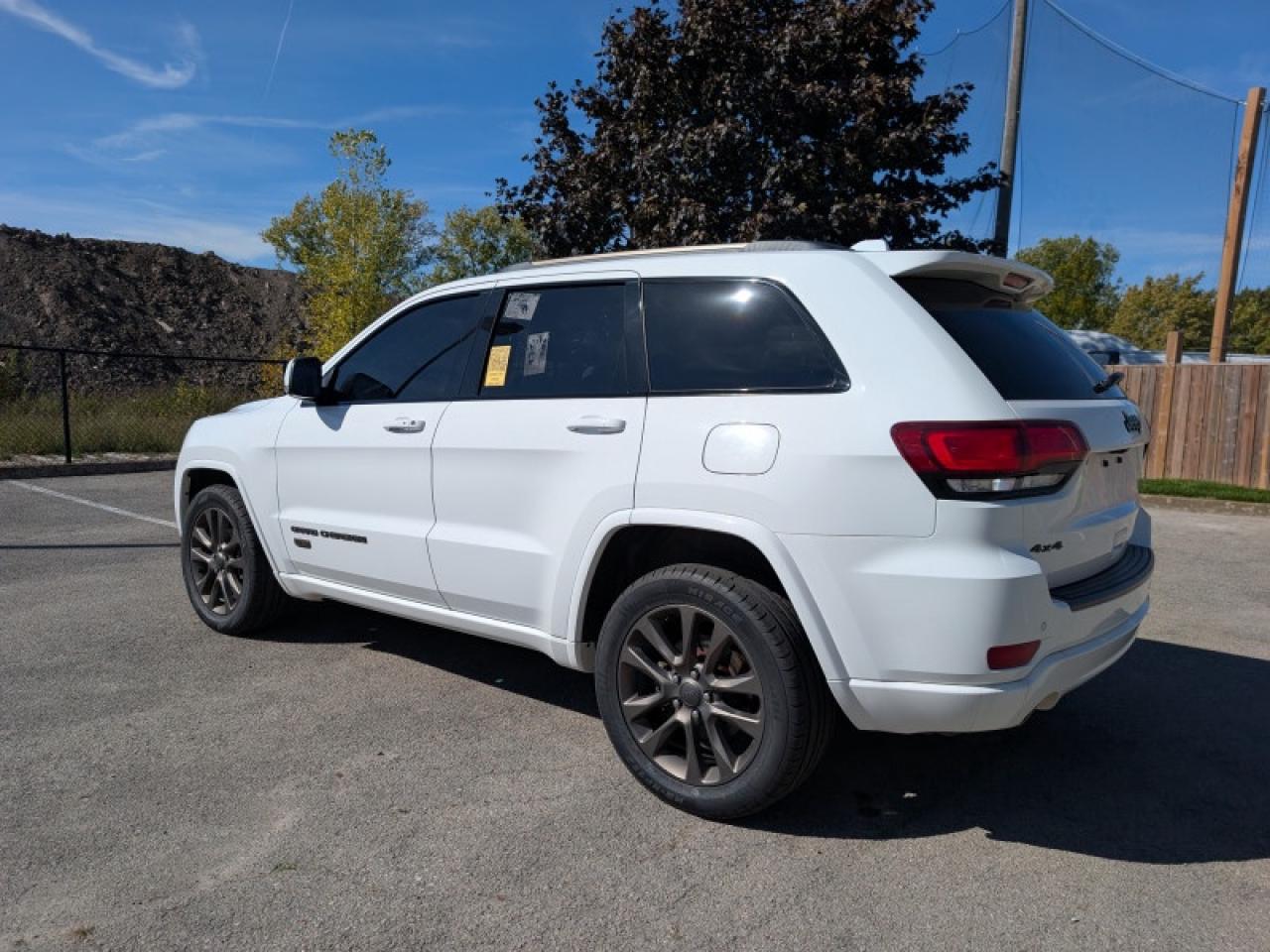 2017 Jeep Grand Cherokee Limited 75th Edition  **LOW KMS** Photo3