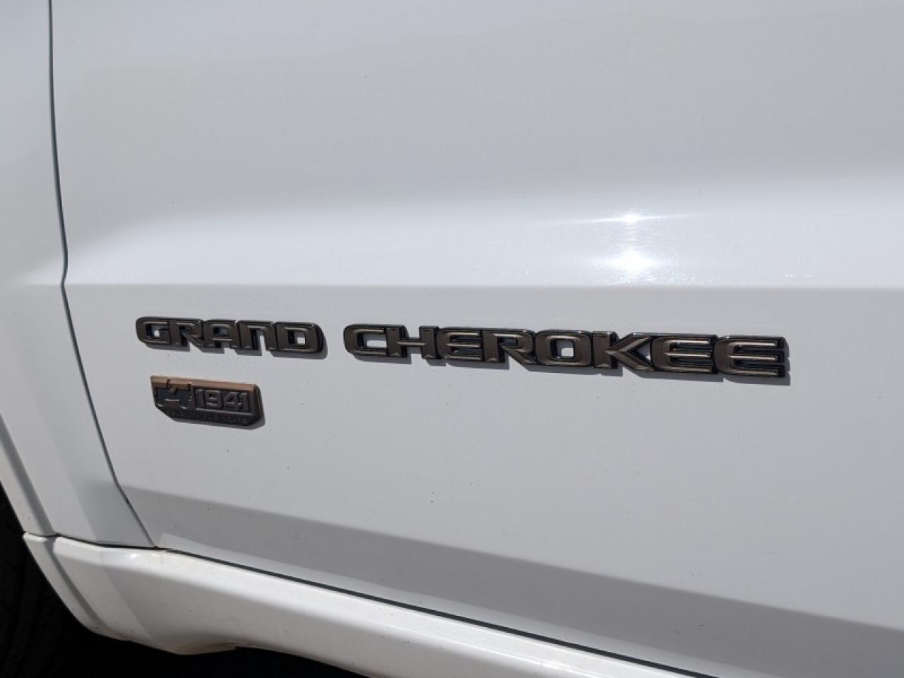 2017 Jeep Grand Cherokee Limited 75th Edition  **LOW KMS** Photo