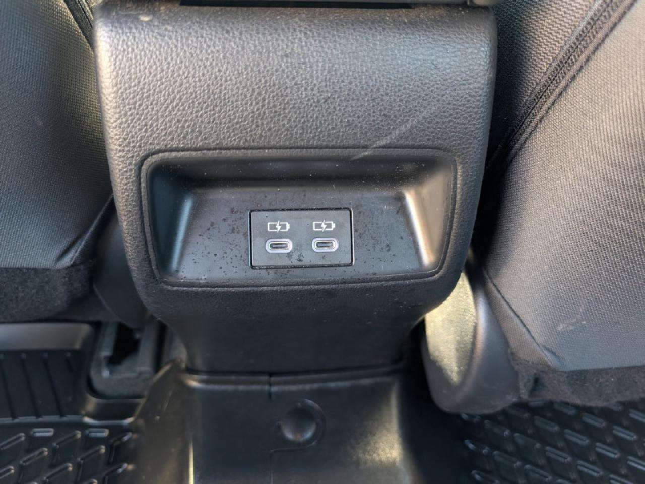 2024 Toyota Corolla SE  **LOW KMS - CLEAN CARFAX** Photo