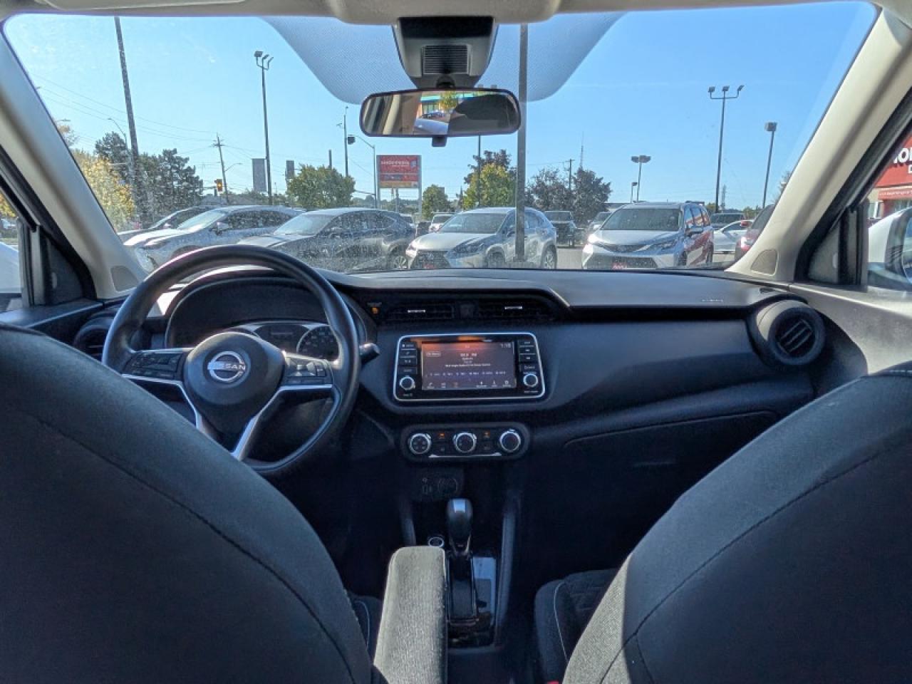 2022 Nissan Kicks S  **VERY LOW KMS - CLEAN CF** Photo