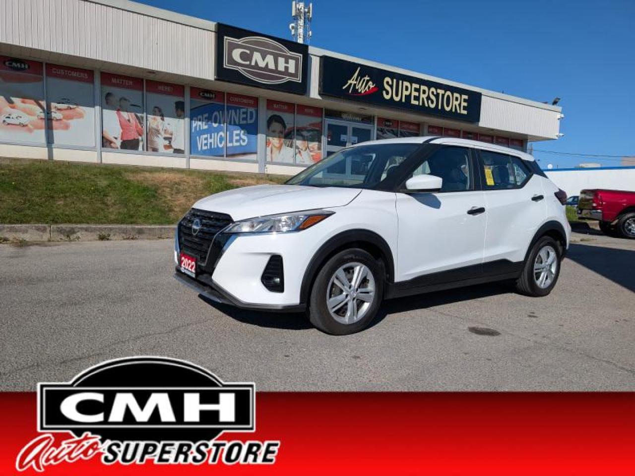 2022 Nissan Kicks S  **VERY LOW KMS - CLEAN CF** Photo0