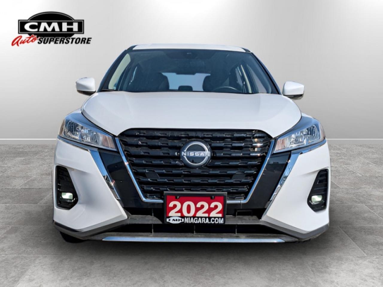2022 Nissan Kicks S  **VERY LOW KMS - CLEAN CF** Photo