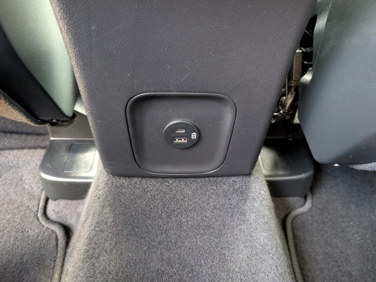 2021 Ford Escape SE Sport  **VERY LOW KMS - SPORT APP. PKG** Photo