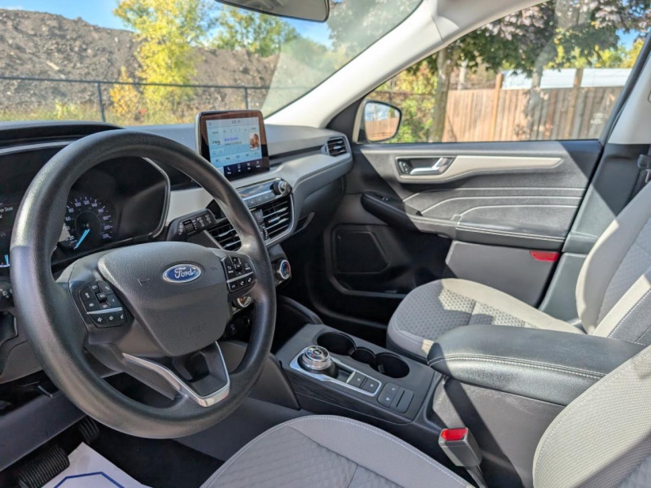 2021 Ford Escape SE Sport  **VERY LOW KMS - SPORT APP. PKG** Photo