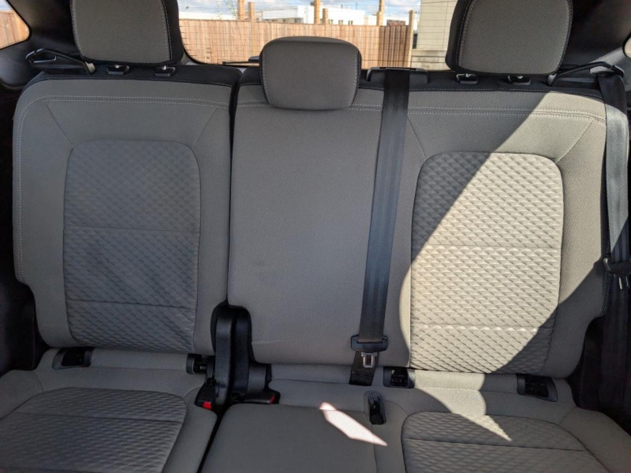 2021 Ford Escape SE Sport  **VERY LOW KMS - SPORT APP. PKG** Photo