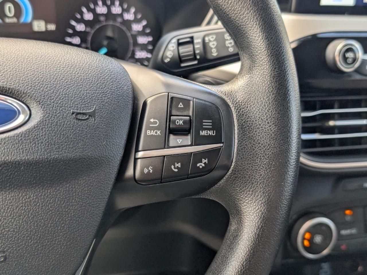 2021 Ford Escape SE Sport  **VERY LOW KMS - SPORT APP. PKG** Photo