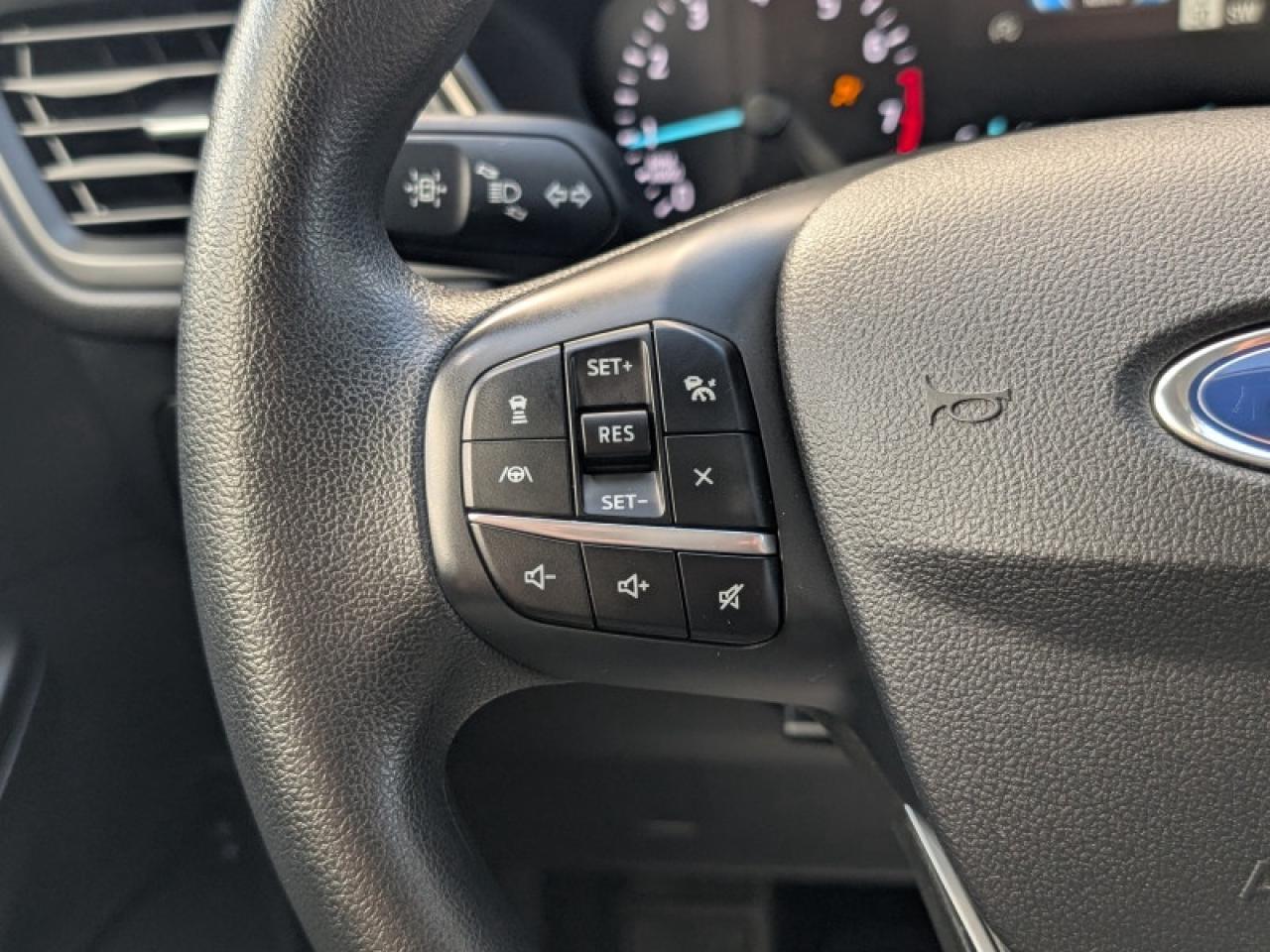 2021 Ford Escape SE Sport  **VERY LOW KMS - SPORT APP. PKG** Photo