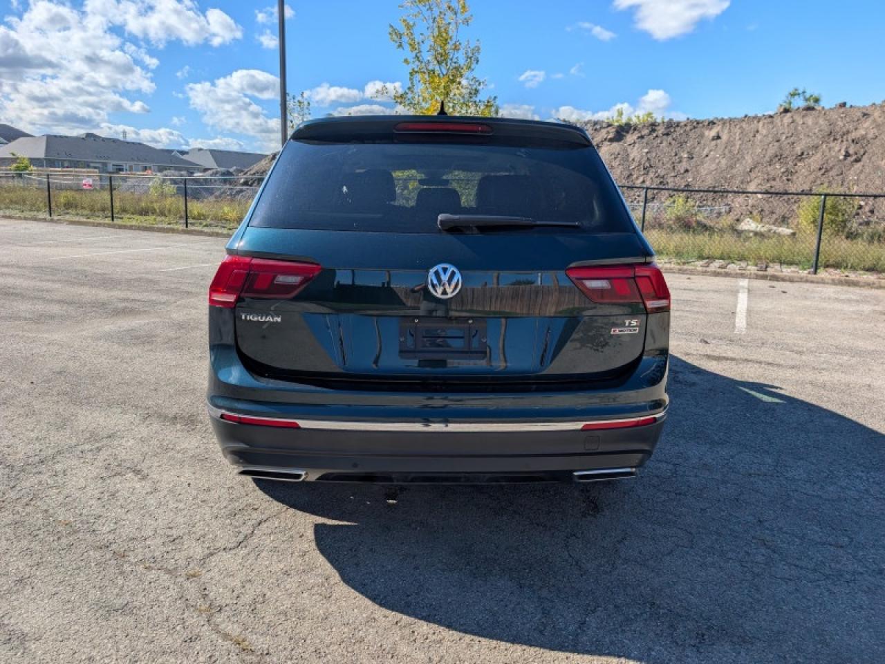 2018 Volkswagen Tiguan Highline 4MOTION  **LOW KMS - 1 OWNER** Photo3