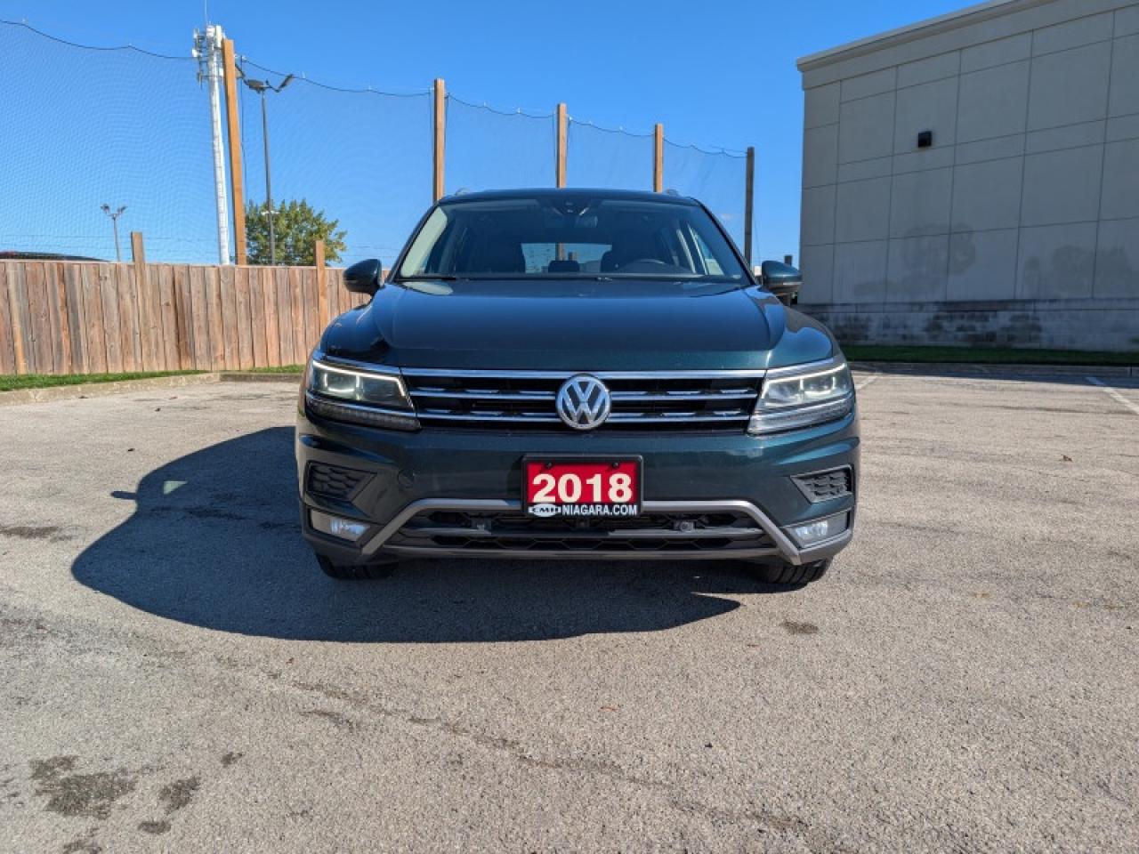 2018 Volkswagen Tiguan Highline 4MOTION  **LOW KMS - 1 OWNER** Photo