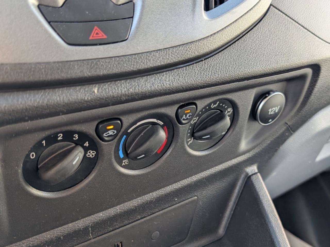 2019 Ford Transit VAN Low Roof Cargo Van 130``  **29 SERV. RECS.** Photo