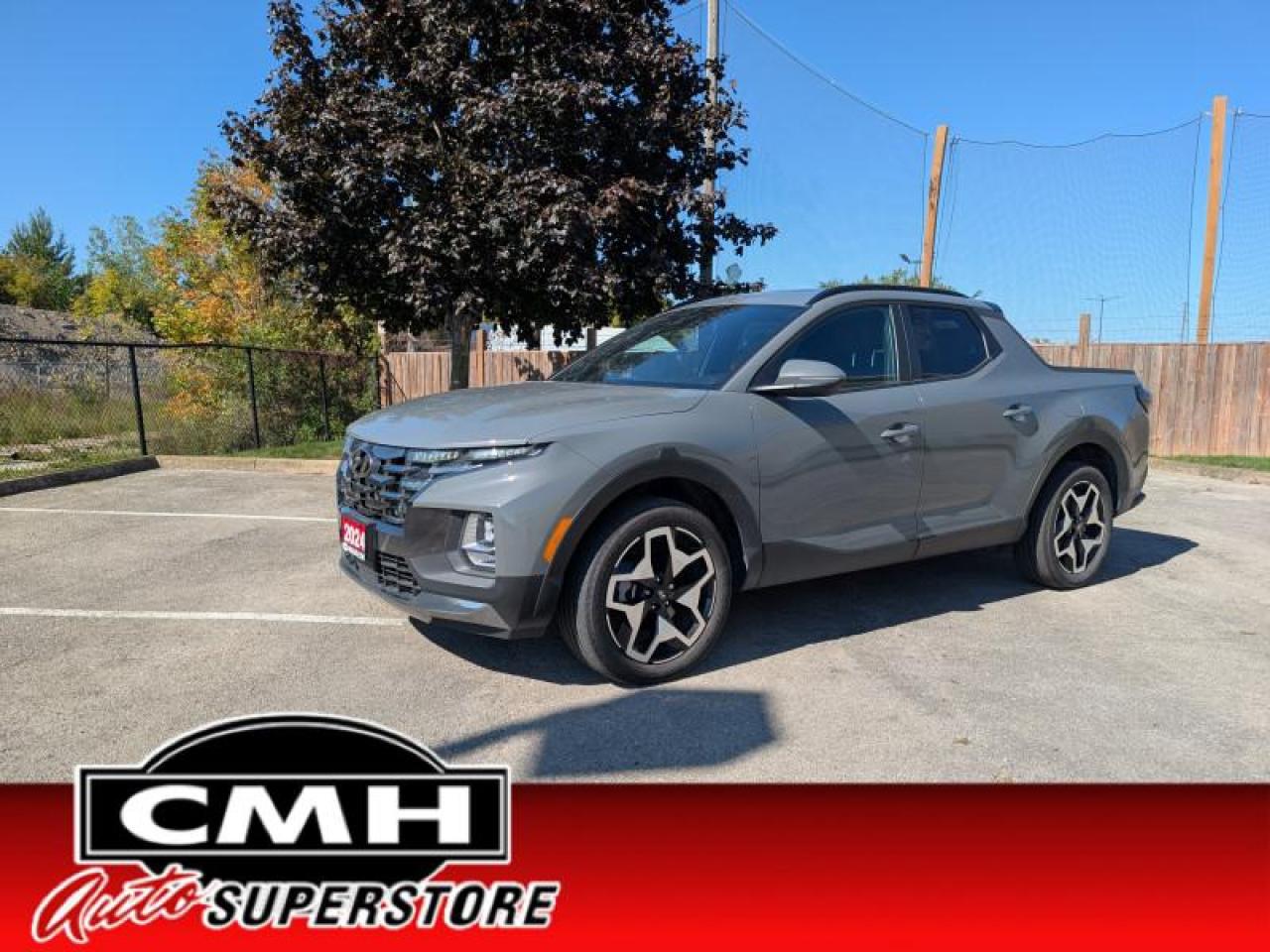 Used 2024 Hyundai Santa Cruz Trend   **LOW KMS - 1 OWNER - MINT** for sale in St. Catharines, ON