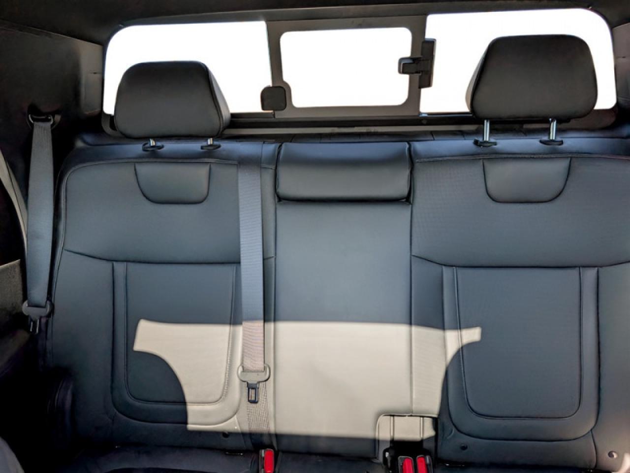 2024 Hyundai Santa Cruz Trend   **LOW KMS - 1 OWNER - MINT** Photo