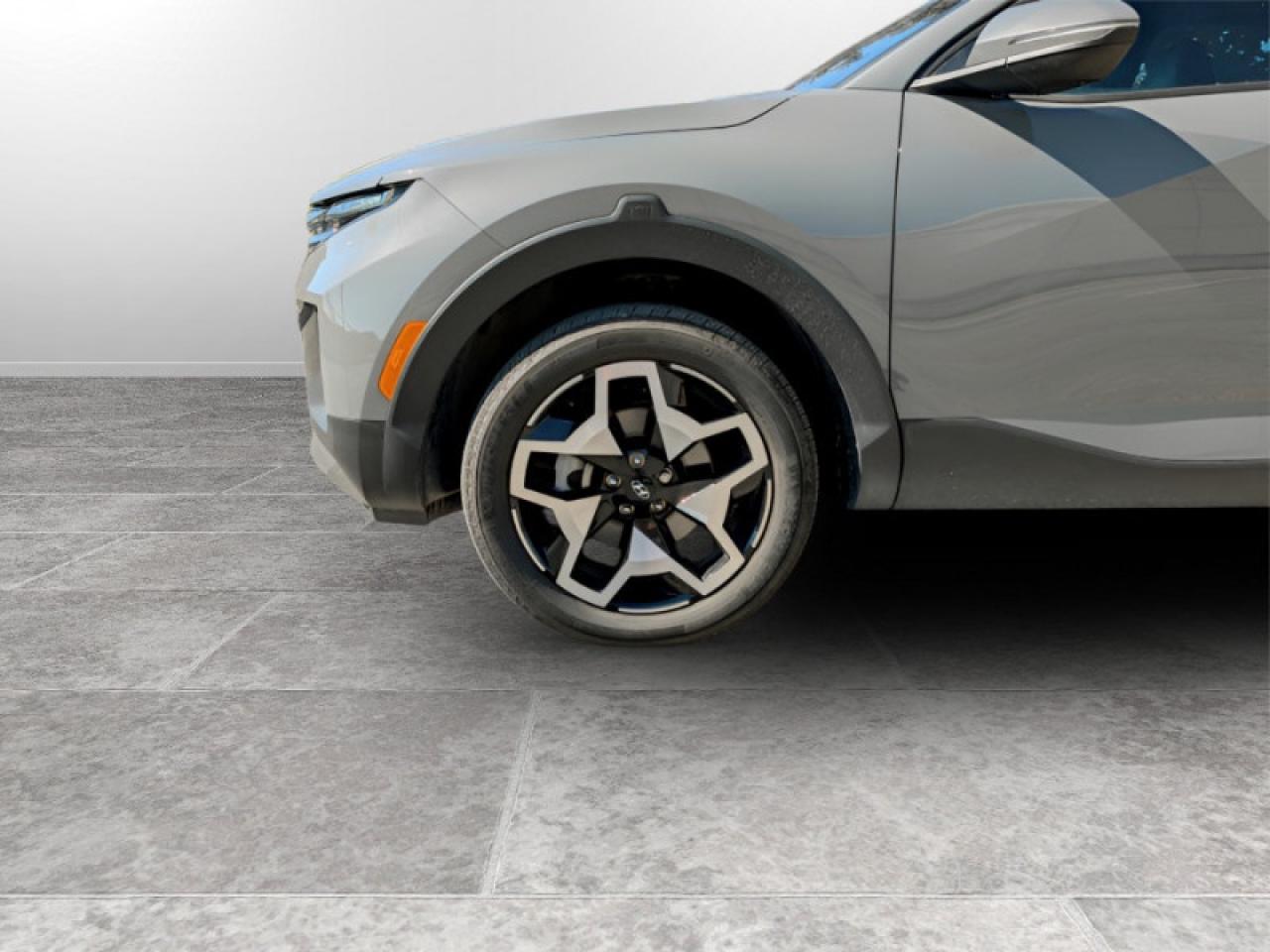 2024 Hyundai Santa Cruz Trend   **LOW KMS - 1 OWNER - MINT** Photo