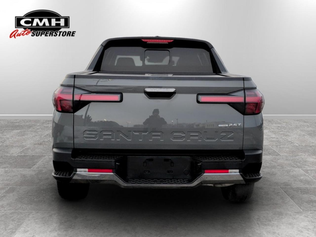 2024 Hyundai Santa Cruz Trend   **LOW KMS - 1 OWNER - MINT** Photo