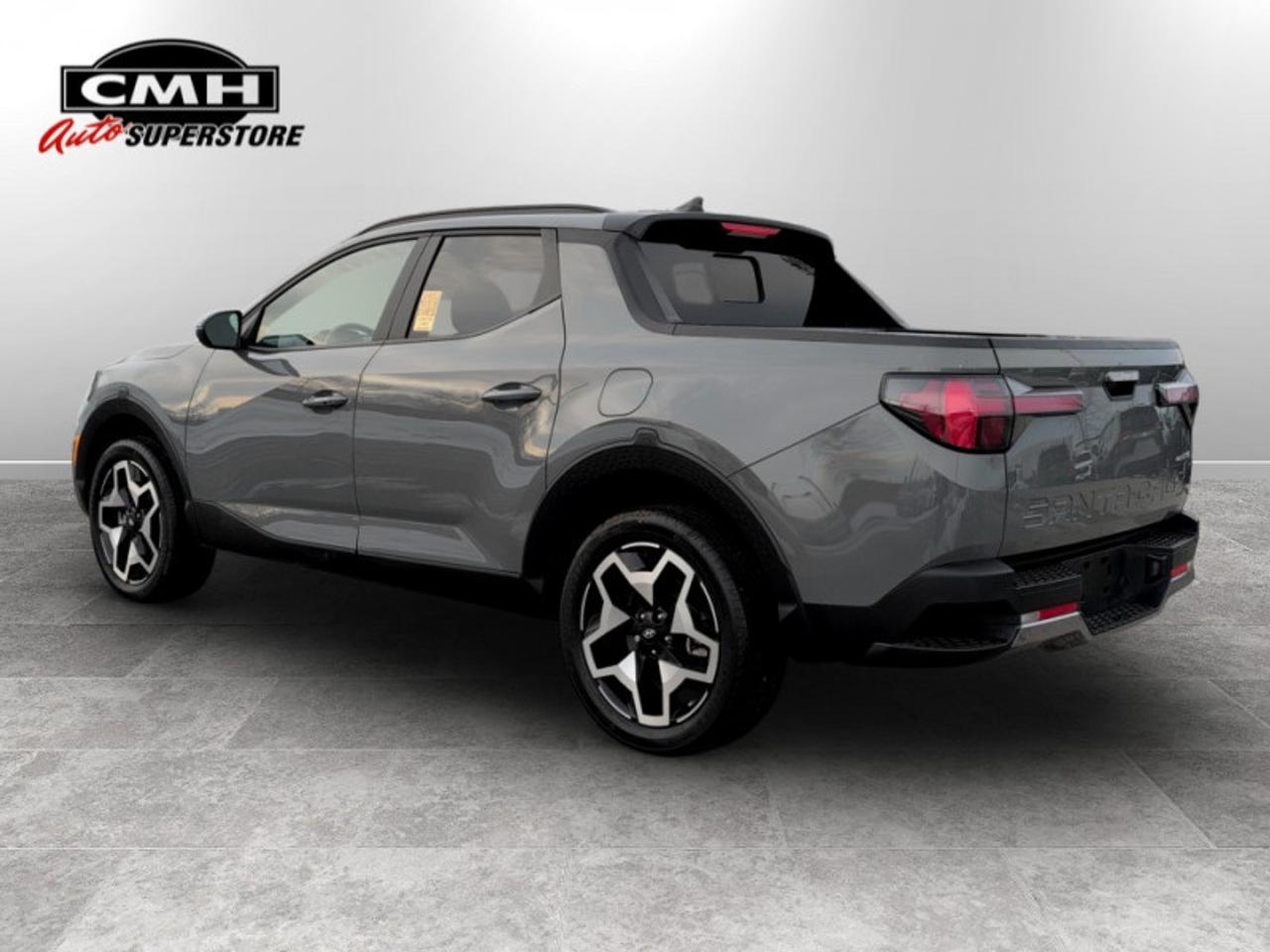 2024 Hyundai Santa Cruz Trend   **LOW KMS - 1 OWNER - MINT** Photo