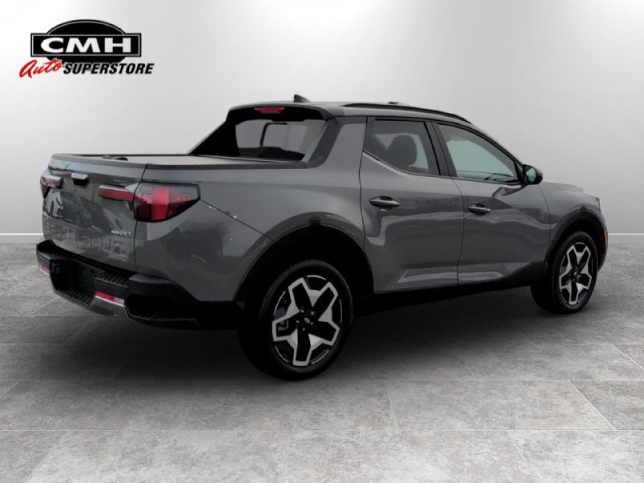 2024 Hyundai Santa Cruz Trend   **LOW KMS - 1 OWNER - MINT** Photo