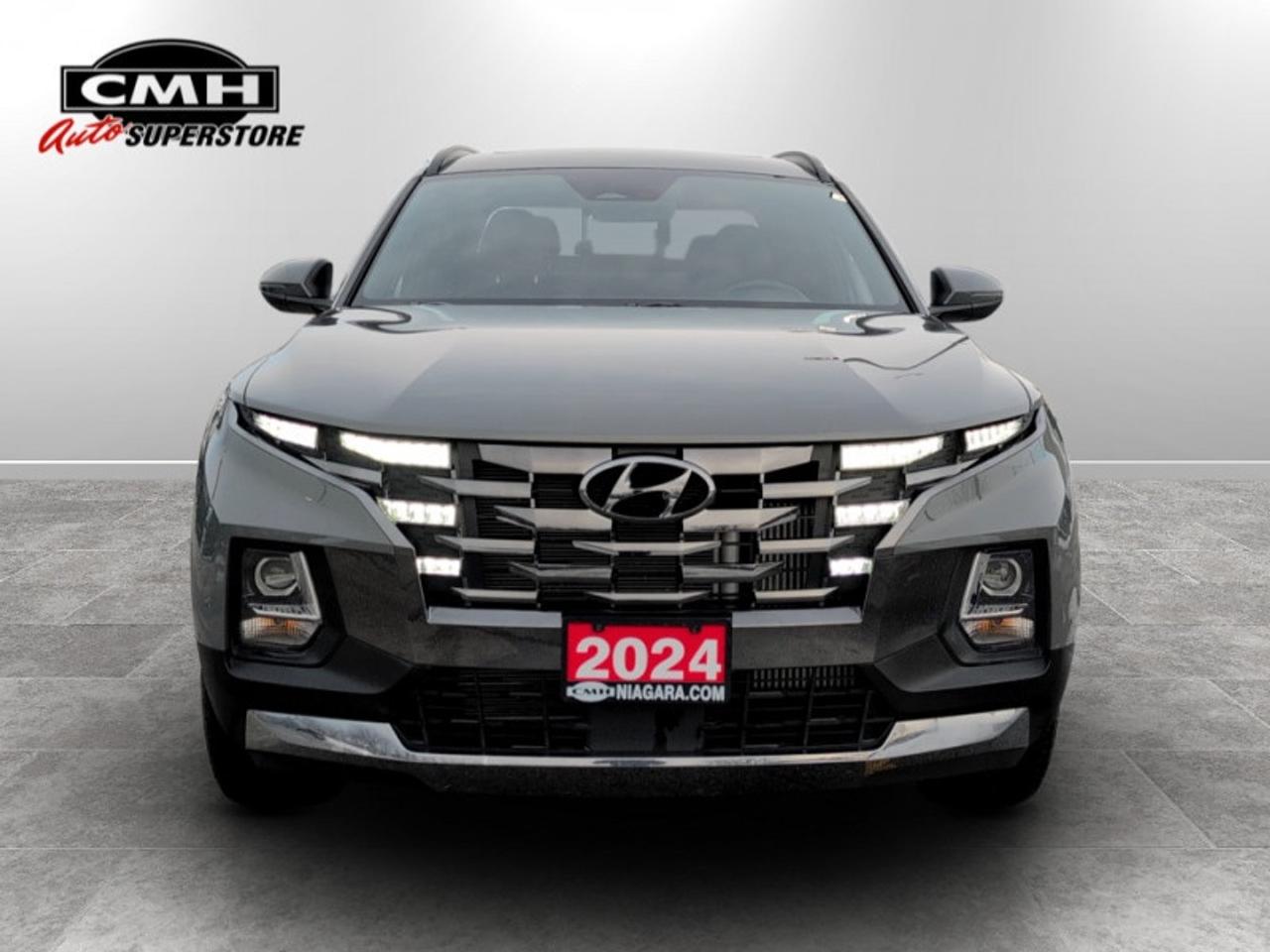 2024 Hyundai Santa Cruz Trend   **LOW KMS - 1 OWNER - MINT** Photo