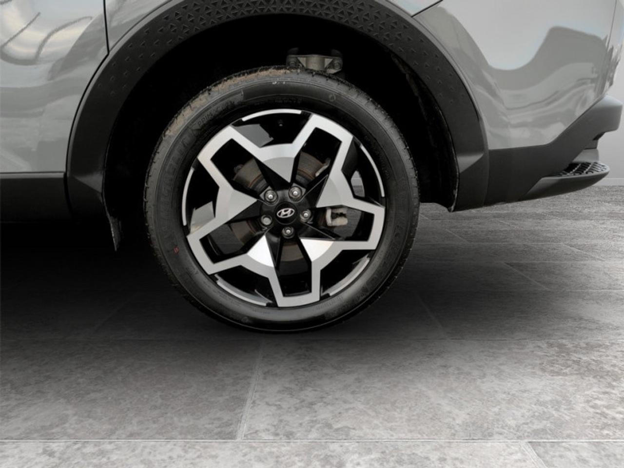 2024 Hyundai Santa Cruz Trend   **LOW KMS - 1 OWNER - MINT** Photo