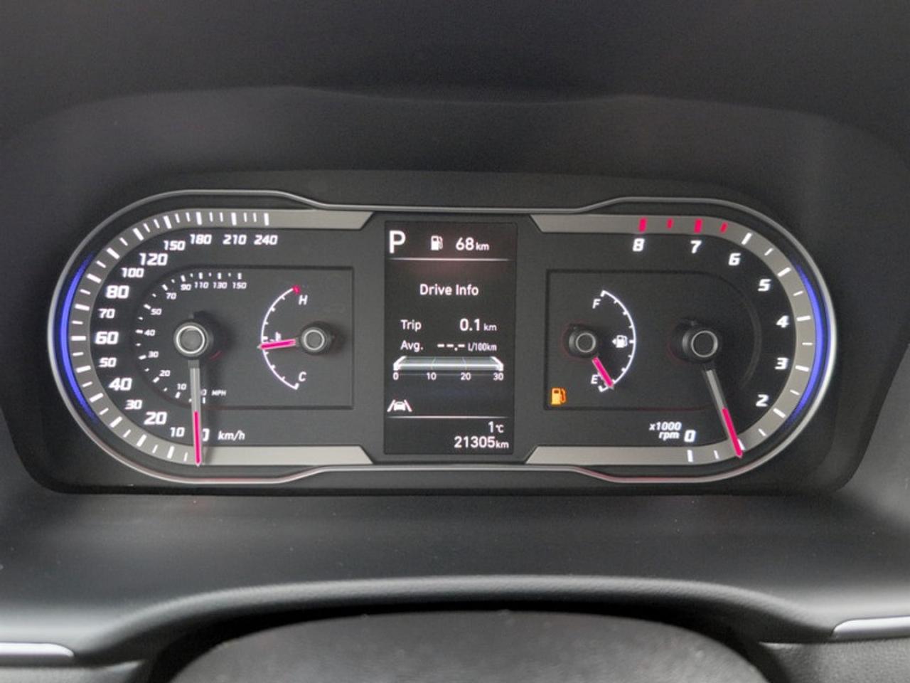 2024 Hyundai Santa Cruz Trend   **LOW KMS - 1 OWNER - MINT** Photo