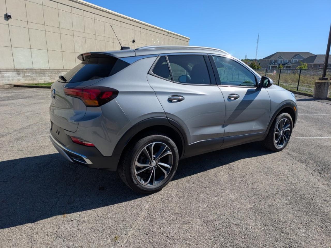 2023 Buick Encore GX Essence  **LOW KMS - 13 SERV. RECS.** Photo4