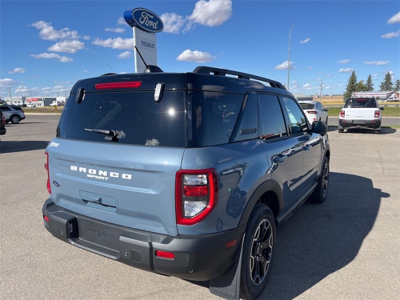 2025 Ford Bronco Sport Outer Banks  - Sunroof Photo5