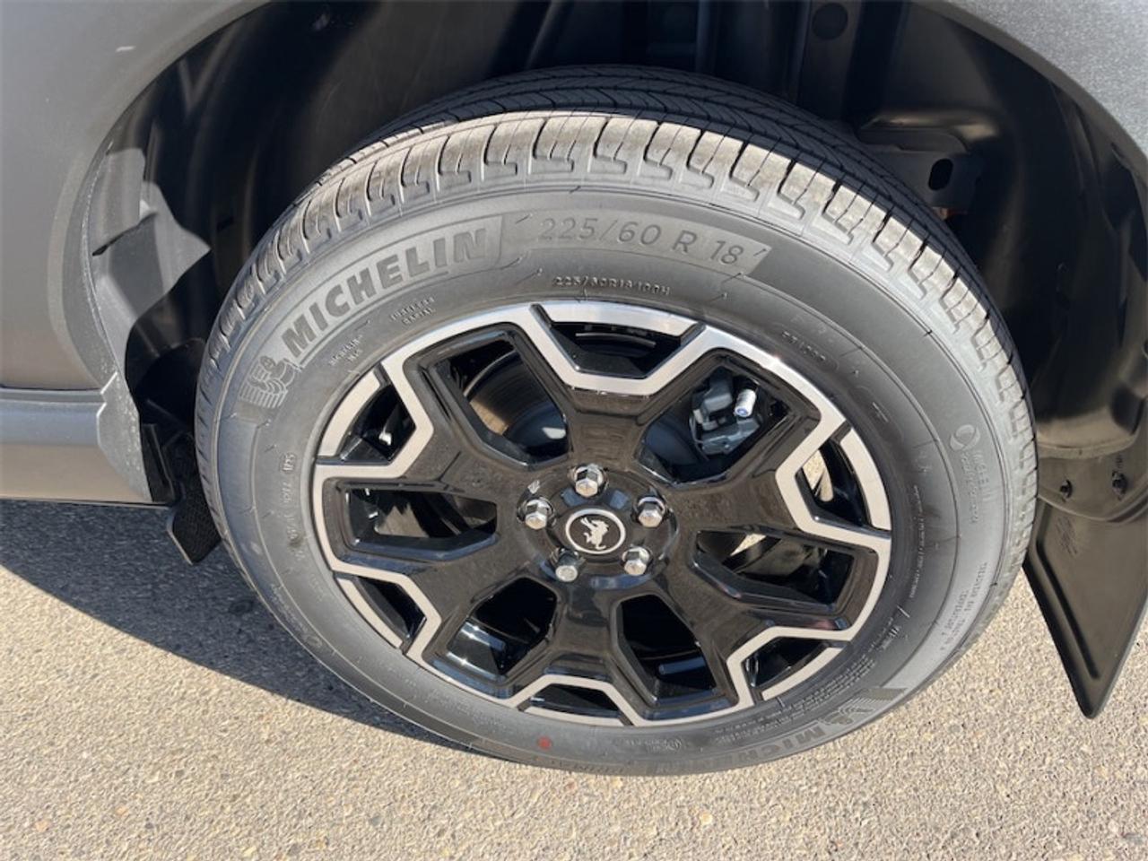 2025 Ford Bronco Sport Outer Banks  - Sunroof Photo5