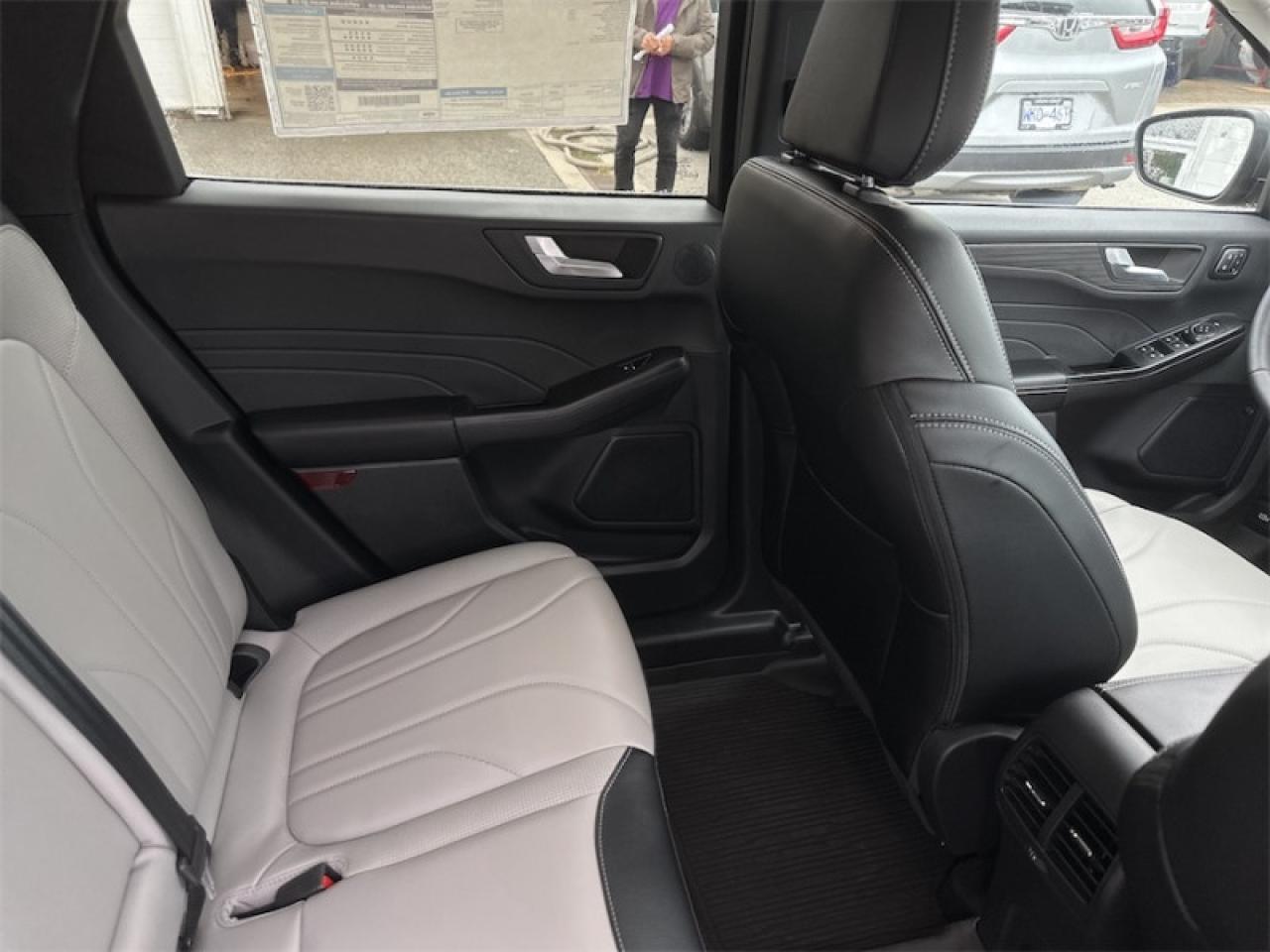 2025 Ford Escape PHEV  - Heated Seats Photo5