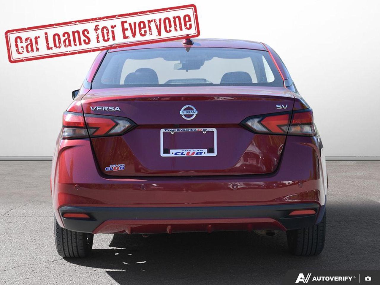 2021 Nissan Versa SV Photo4