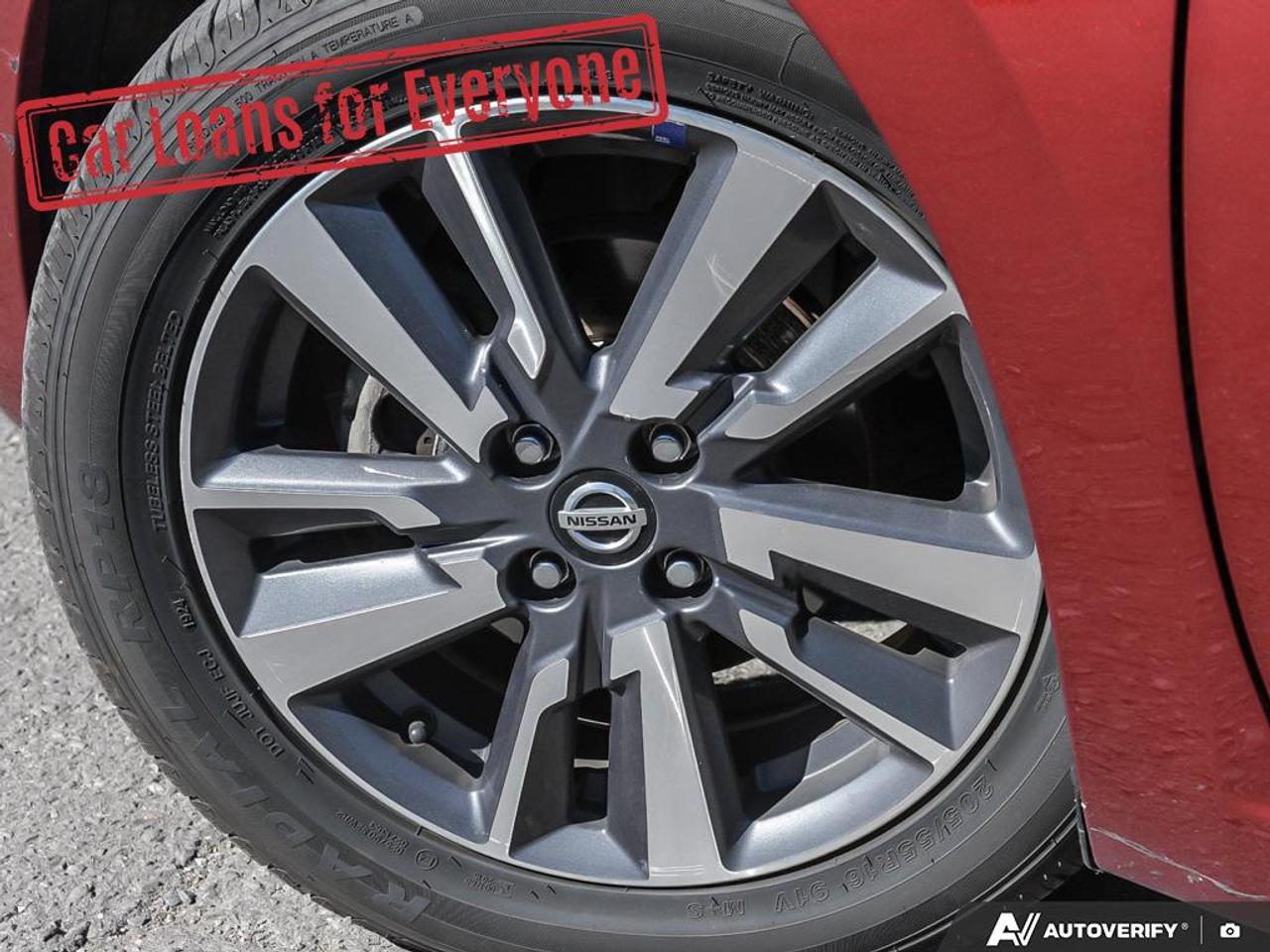 2021 Nissan Versa SV Photo