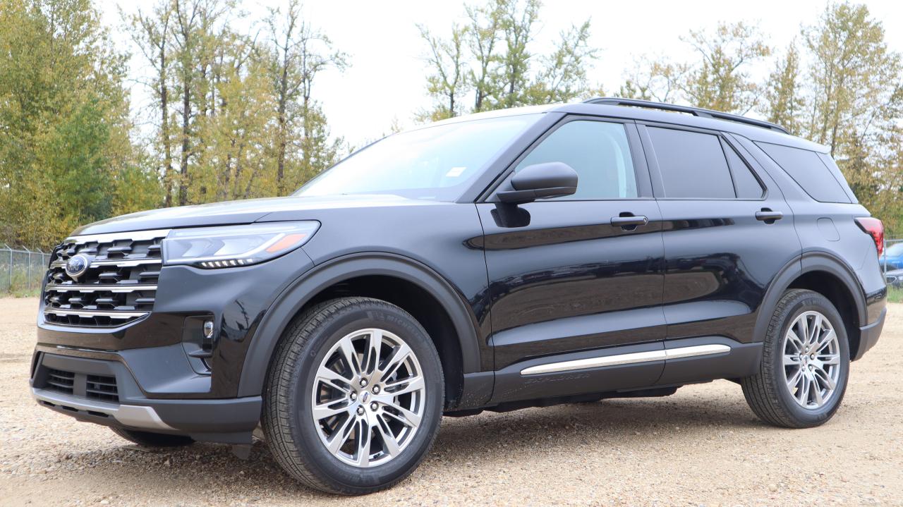 2025 Ford Explorer Active Photo