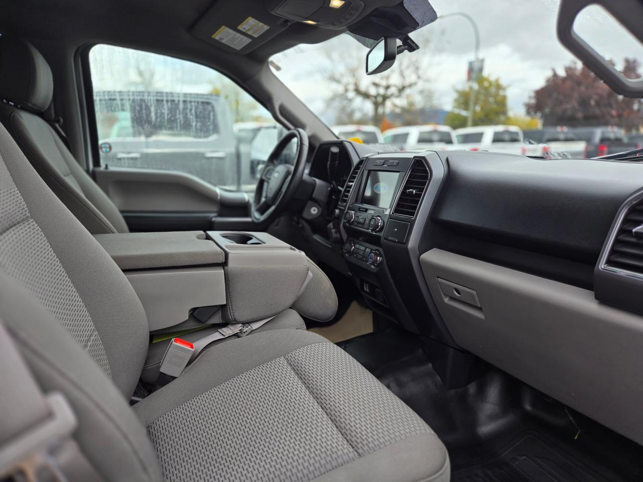 2019 Ford F-150 XLT Photo5