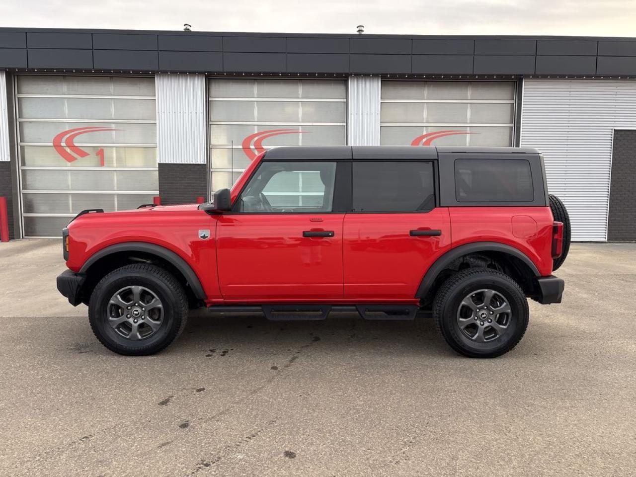 2022 Ford Bronco Big Bend Photo3