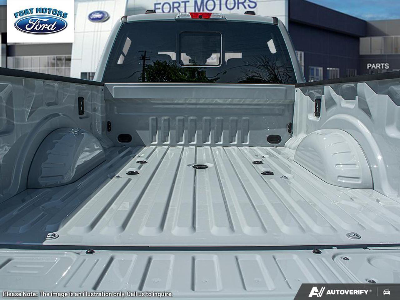 2026 Ford SUPERDUTY F-350® Platinum® Photo5