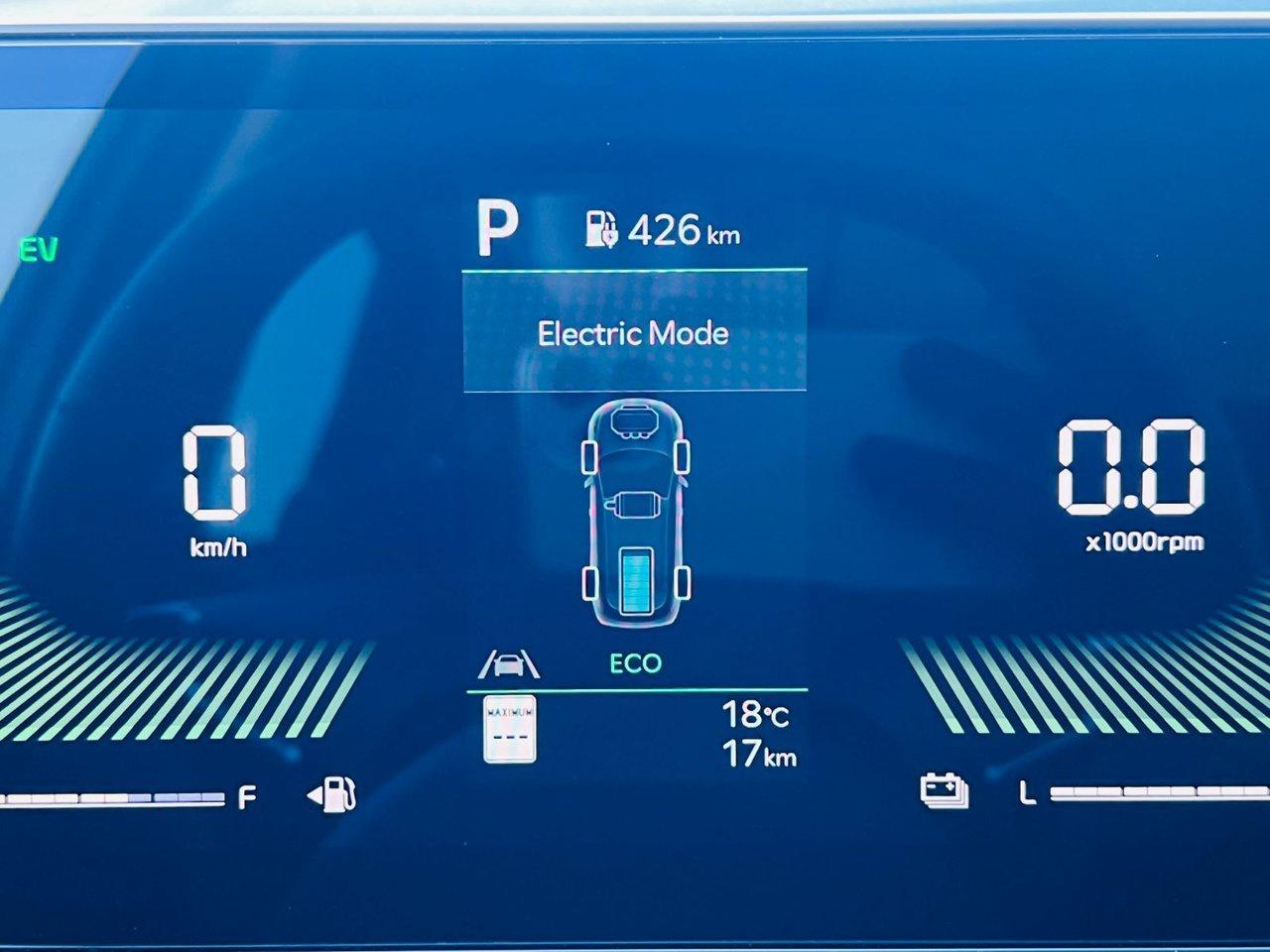2026 Kia Sportage PHEV EX Photo