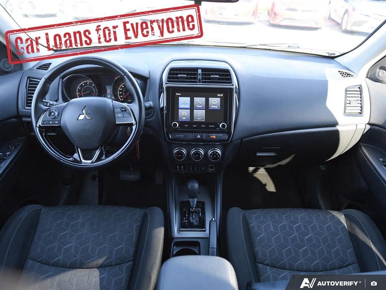 2022 Mitsubishi RVR SE Photo