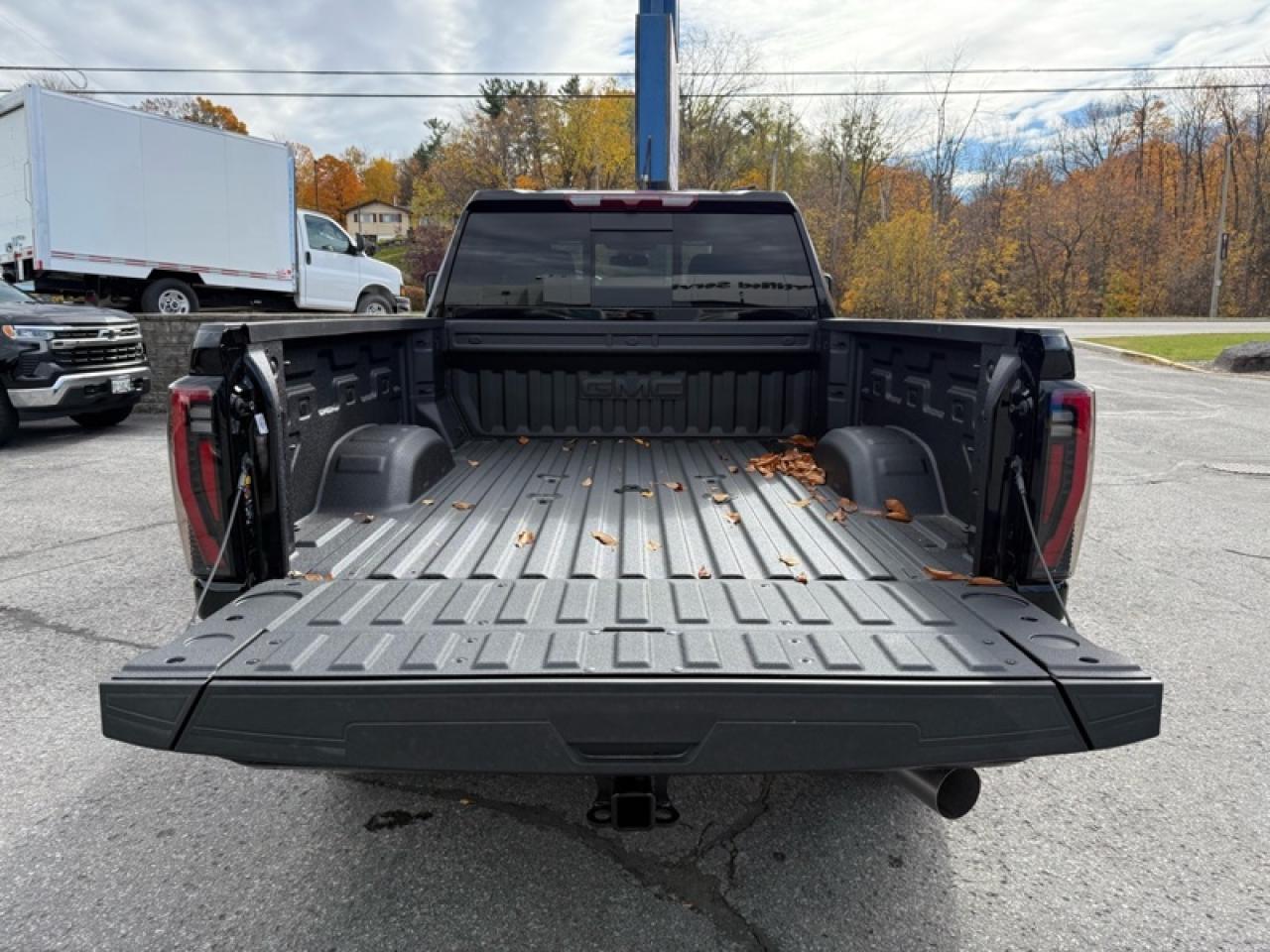 2026 GMC Sierra 2500 HD AT4  - Sunroof - Diesel Engine Photo4