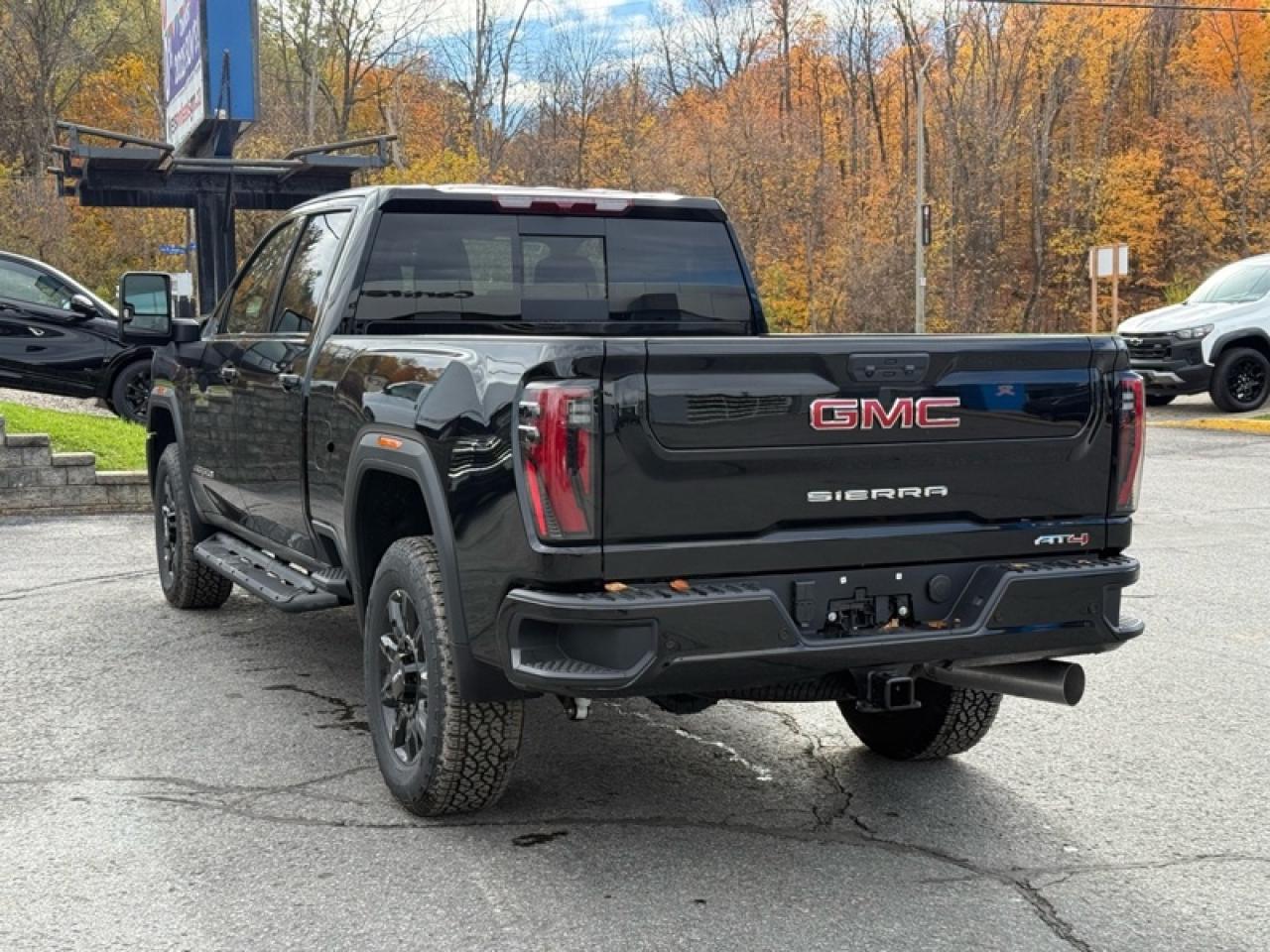 2026 GMC Sierra 2500 HD AT4 Photo