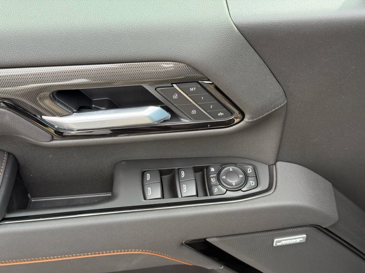 2026 GMC Sierra 2500 HD AT4 Photo