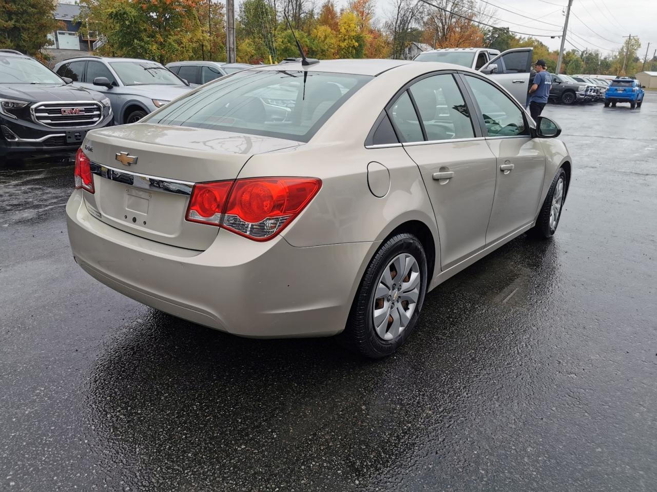 2012 Chevrolet Cruze 2LS - Photo #5