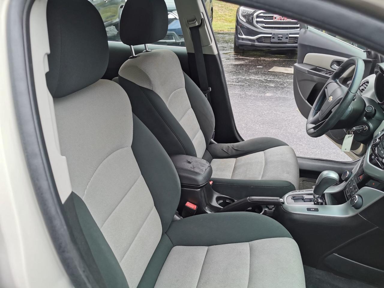 2012 Chevrolet Cruze 2LS - Photo #20