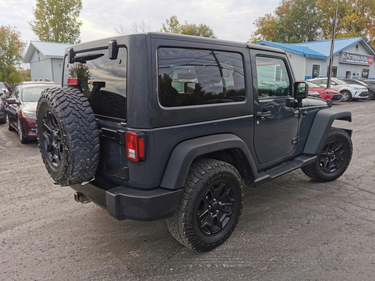 2017 Jeep Wrangler SPORT - Photo #5