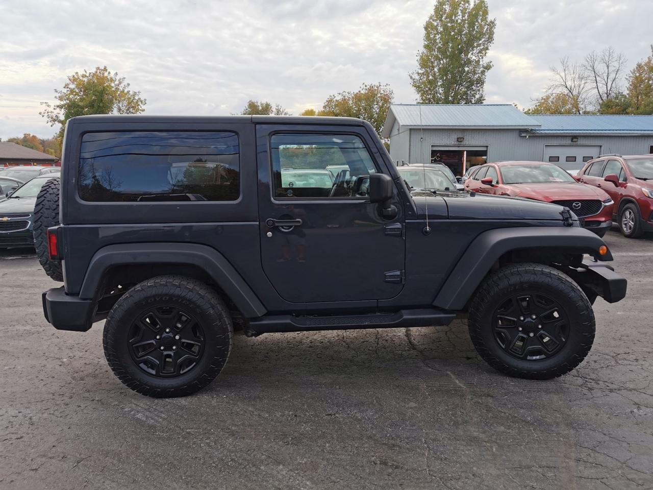 2017 Jeep Wrangler SPORT - Photo #6