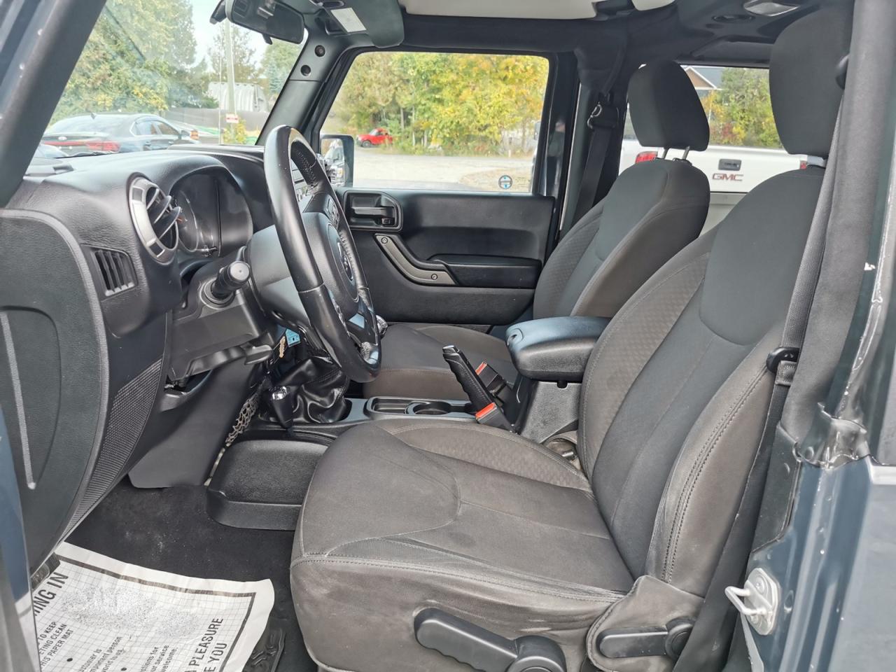 2017 Jeep Wrangler SPORT - Photo #12