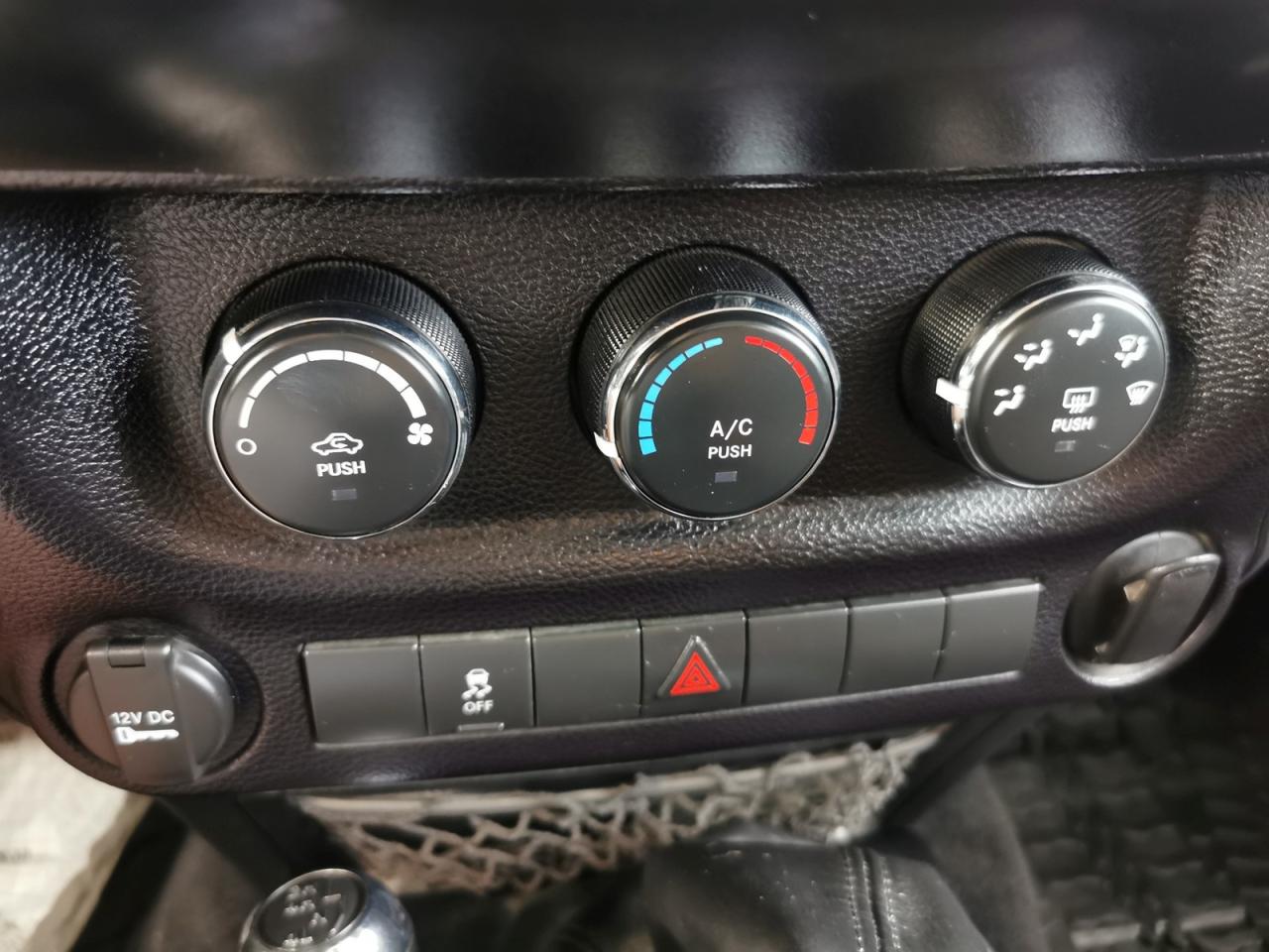 2017 Jeep Wrangler SPORT - Photo #16