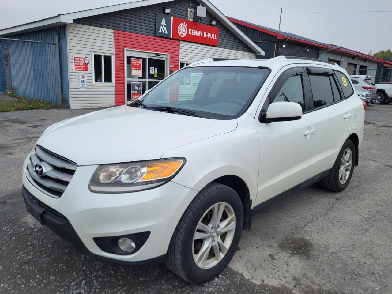 Used 2012 Hyundai Santa Fe GLS 3.5 for sale in Long Sault, ON