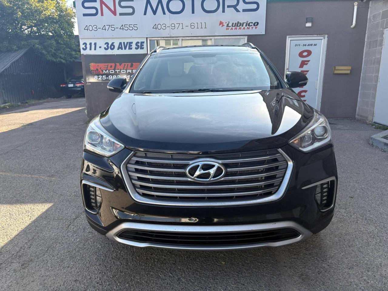 Used 2017 Hyundai Santa Fe XL AWD 4dr Luxury for sale in Calgary, AB