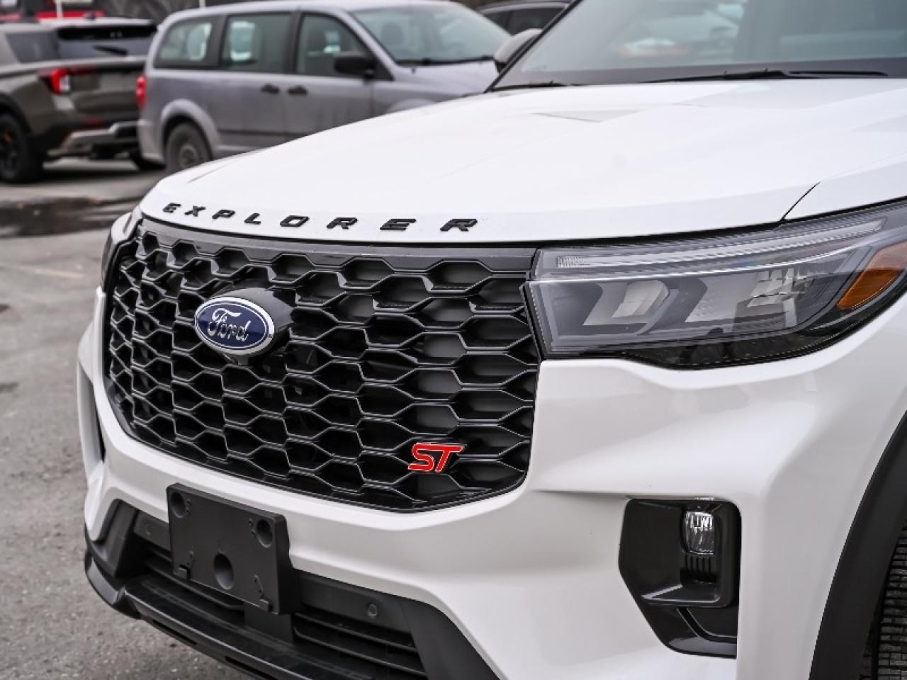 2025 Ford Explorer ST Photo