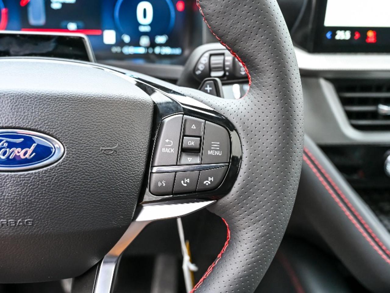 2025 Ford Explorer ST Photo