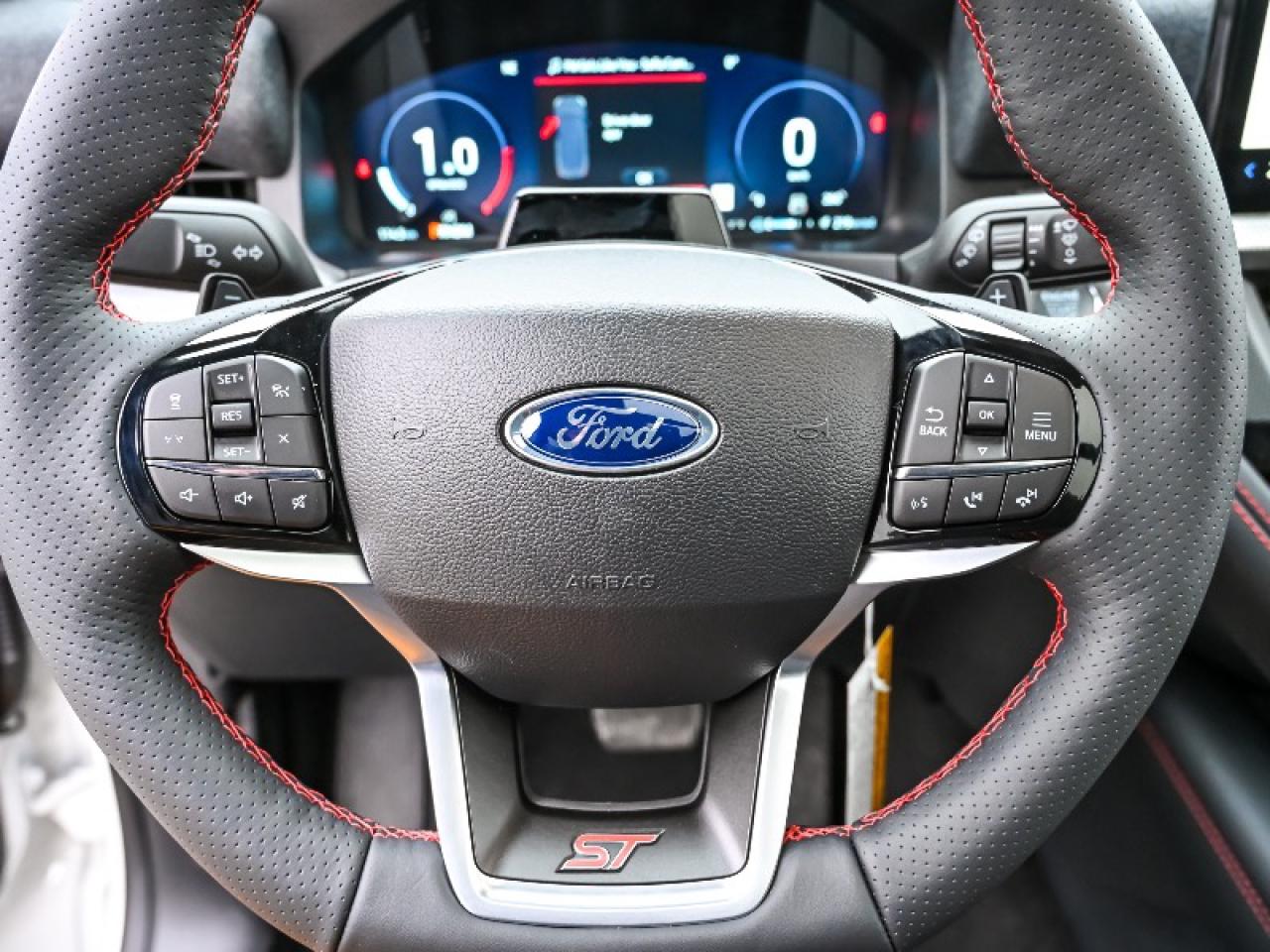 2025 Ford Explorer ST Photo